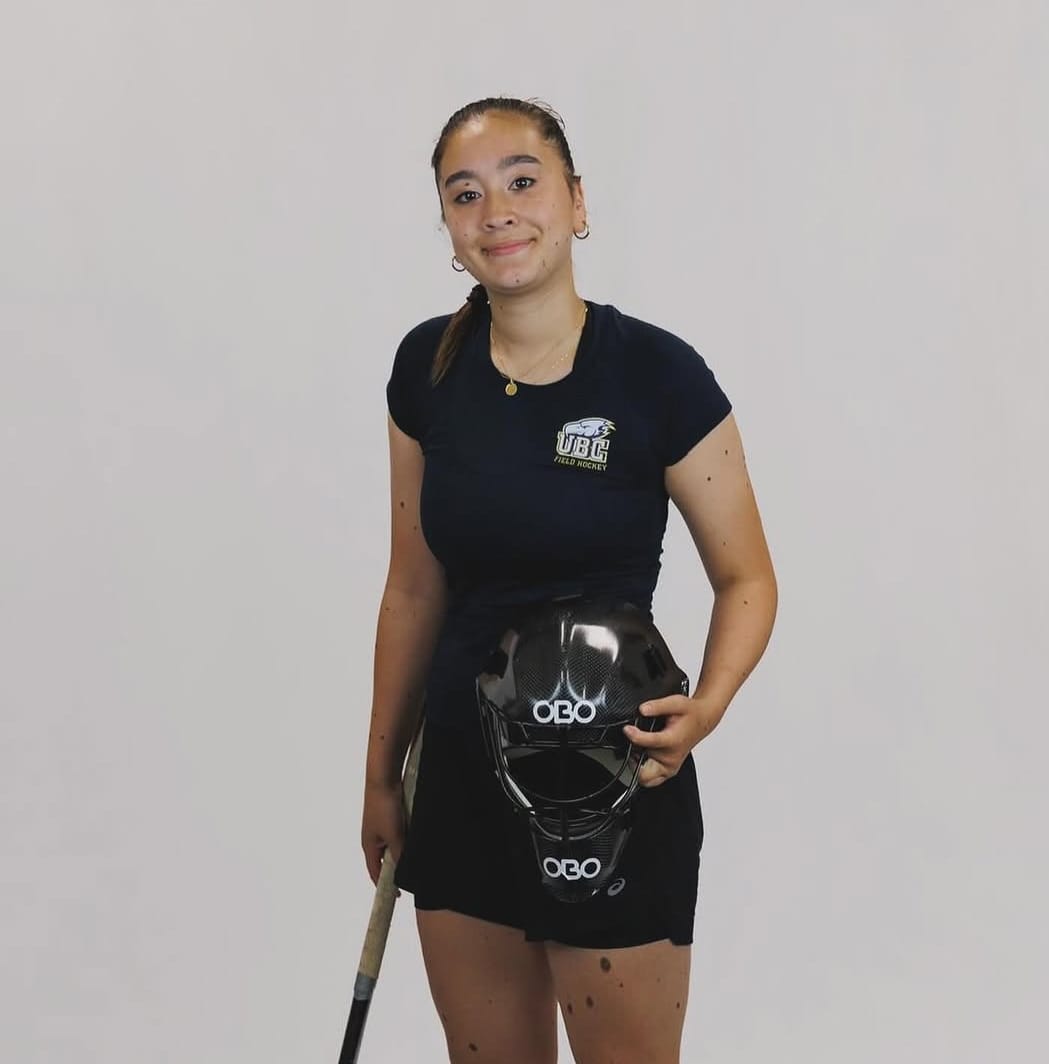 HC Knole Park alumna goalkeeper in University of British Columbia colours