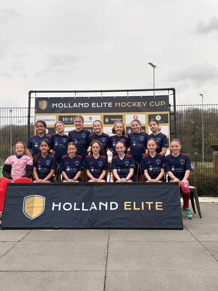 HC Knole Park squad at the Holland Elite Hockey Cup